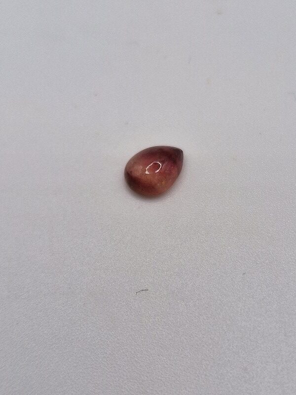 7.6x5.7x3.2mm Brazilian tourmaline cabochon