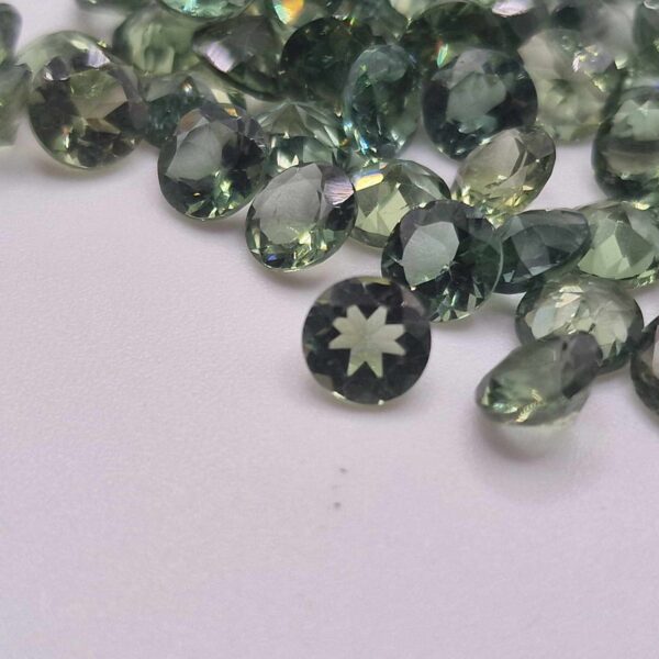 5mm round green apatite facet