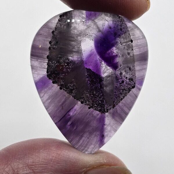 40x31mm trapiché amethyst cabochon