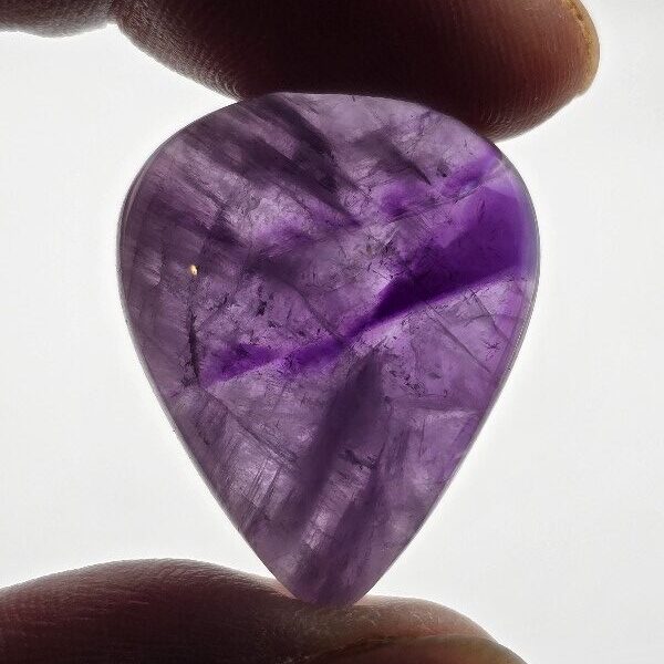 30x25mm trapiché amethyst cabochon
