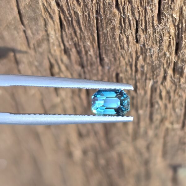 6.25x4.53x4.26mm Sri-Lankan teal sapphire facet