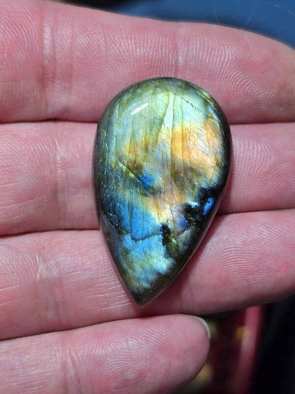 40x24mm labradorite cabochon