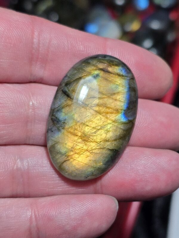 41x27mm labradorite cabochon