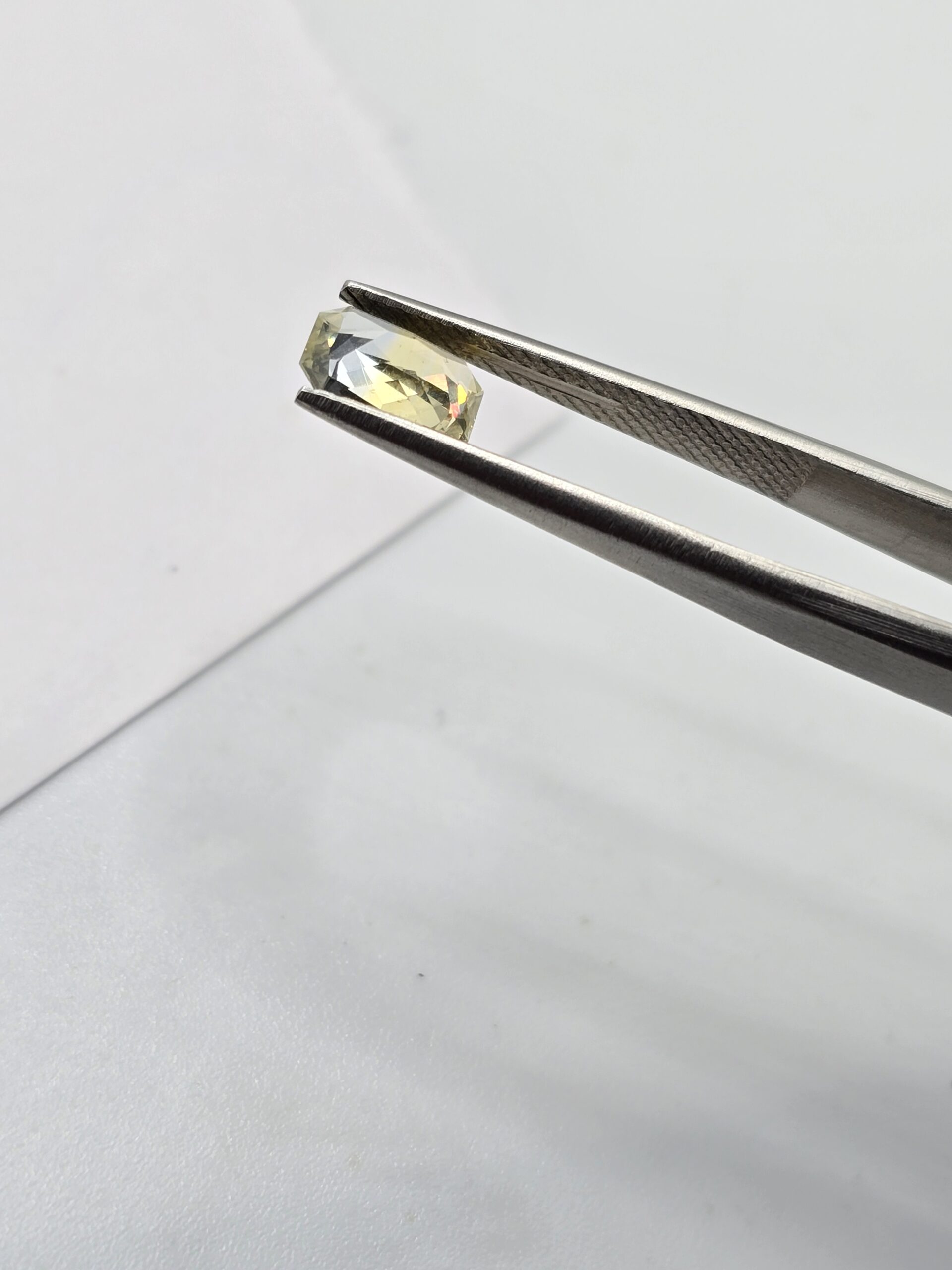 7.49x5.24x3.16mm Sri-Lankan cushion bicolour sapphire facet - Image 3