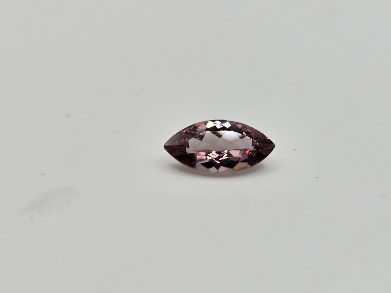 9.88x4.98x2.89mm marquis/mixed-cut, colour-change garnet facet. Lab certified