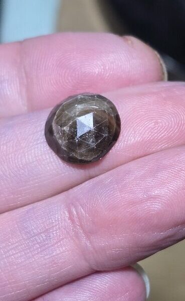 14.1x14.1mm rose-cut freeform Kenyan gold-sheen Zawadi sapphire cabochon