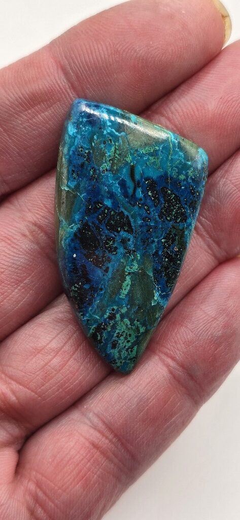 46x25mm Shattuckite cabochon