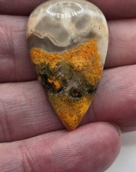 33x20mm bumblebee jasper cabochon