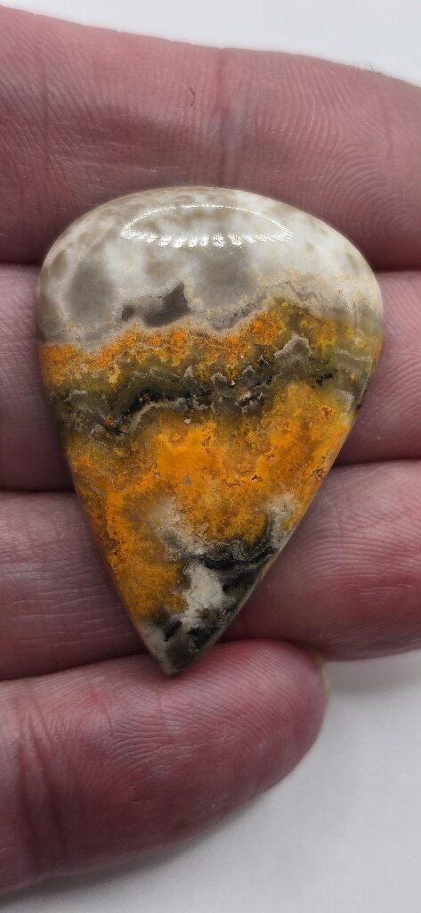 39x28mm bumblebee jasper cabochon