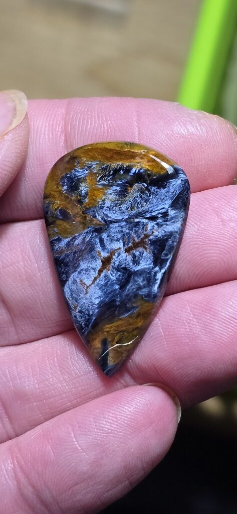 37x25mm pietersite cabochon