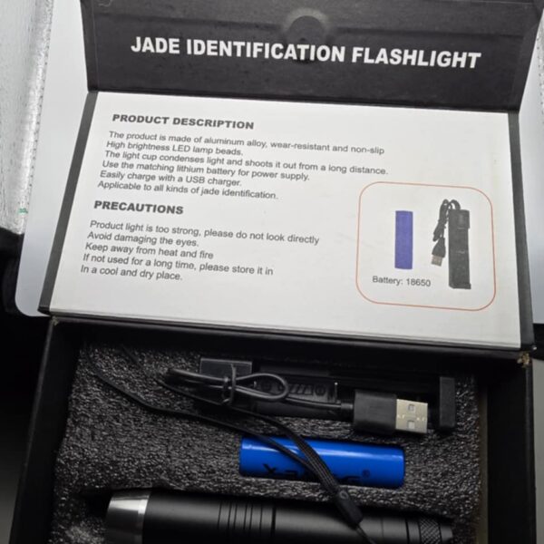 Jade & coloured stone inspection flashlight