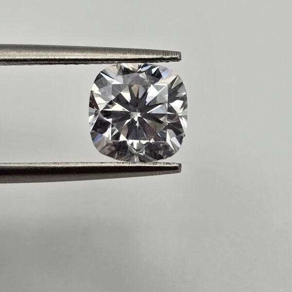 5mm cushion-cut bright white moissanite facet - budget line