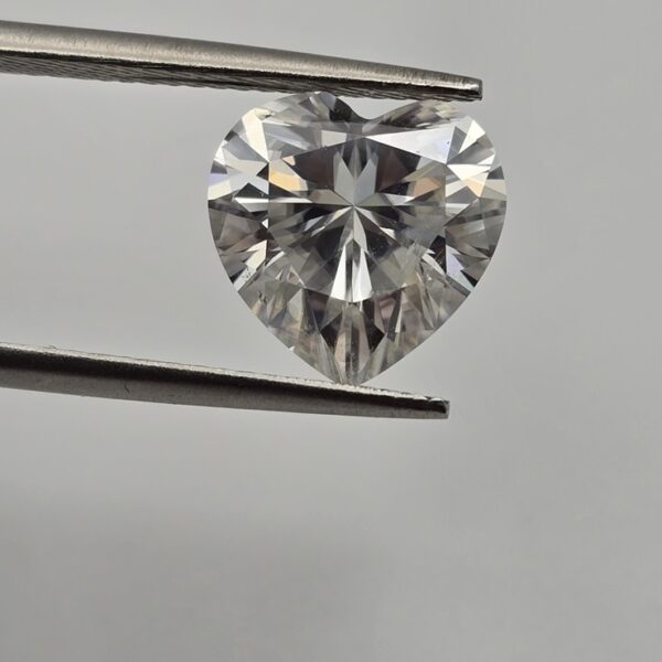 7mm heart-cut bright white moissanite facet - budget line