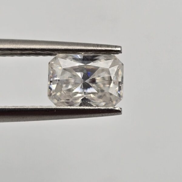 7x5mm radiant-cut bright white moissanite facet - budget line
