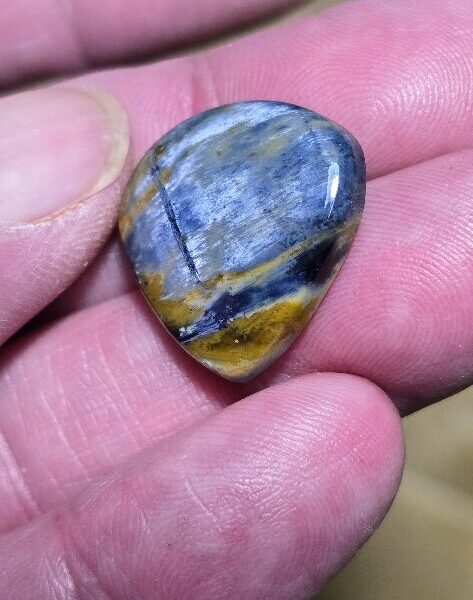 21x21mm pietersite cabochon