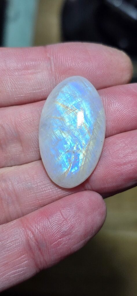 35x20mm moonstone cabochon
