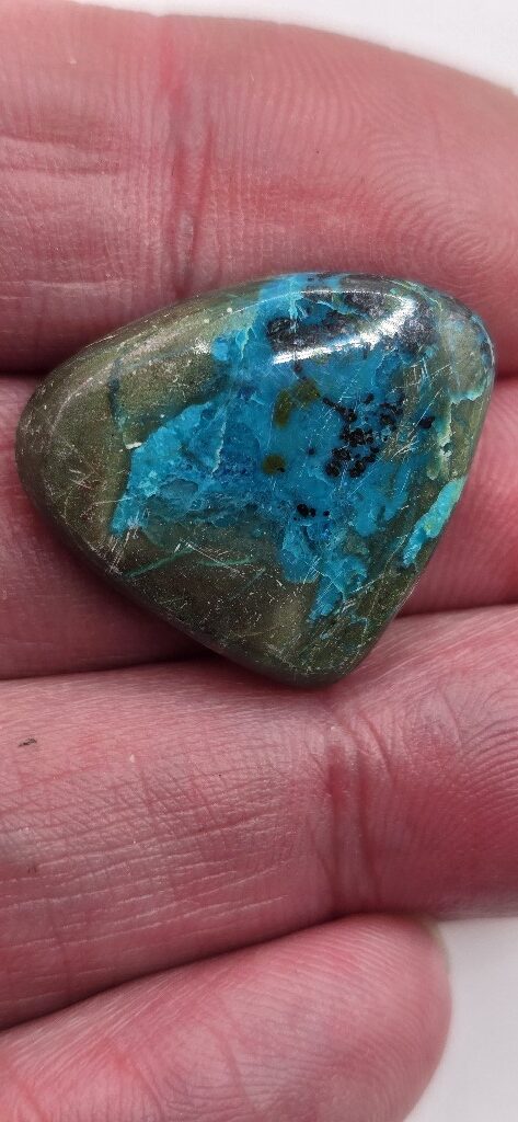 24x21mm Shattuckite cabochon