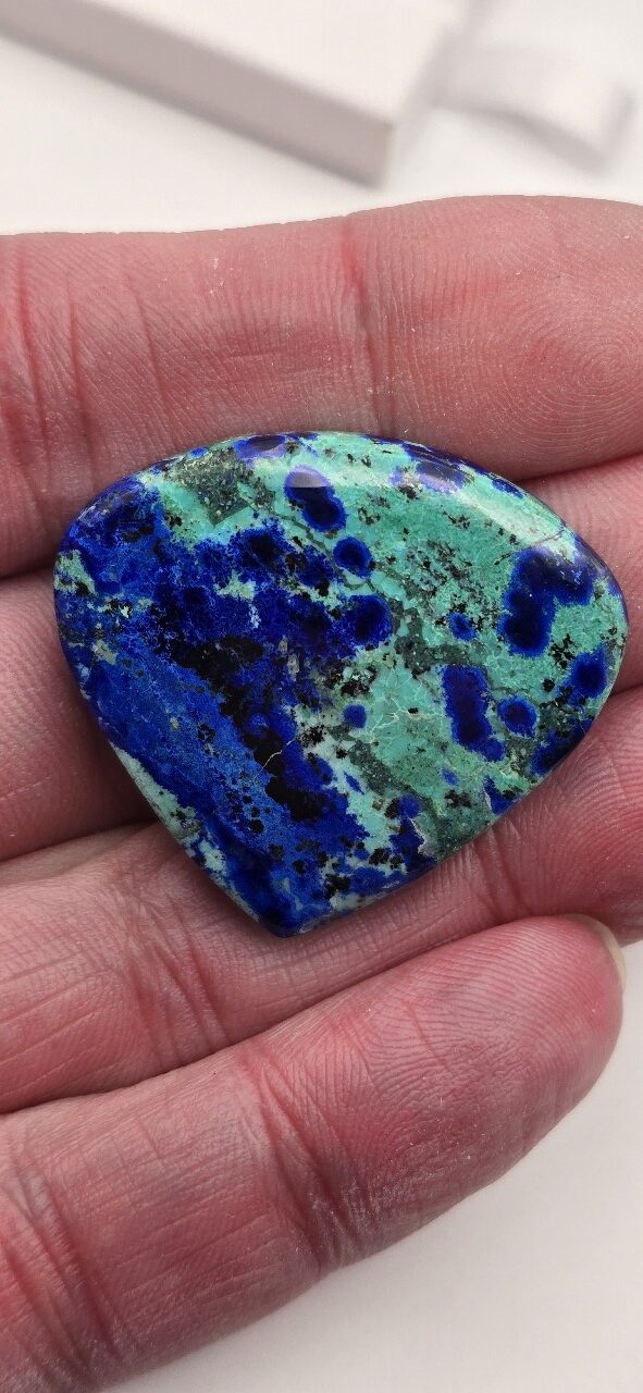 37x34mm AAA azurite cabochon