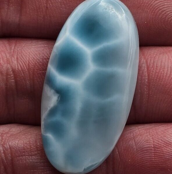 39x19mm AAA-grade larimar cabochon