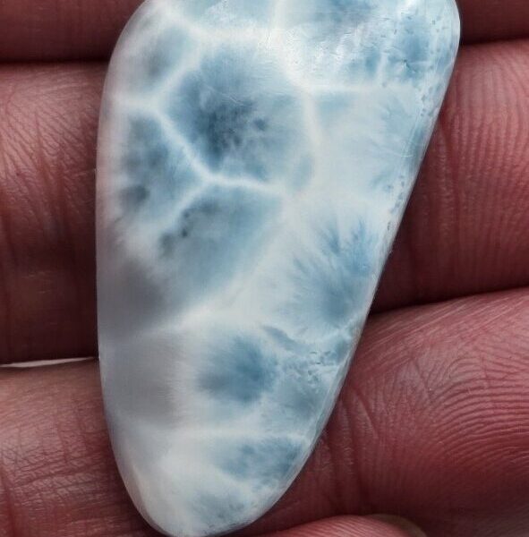 37x20mm AAA-grade larimar cabochon
