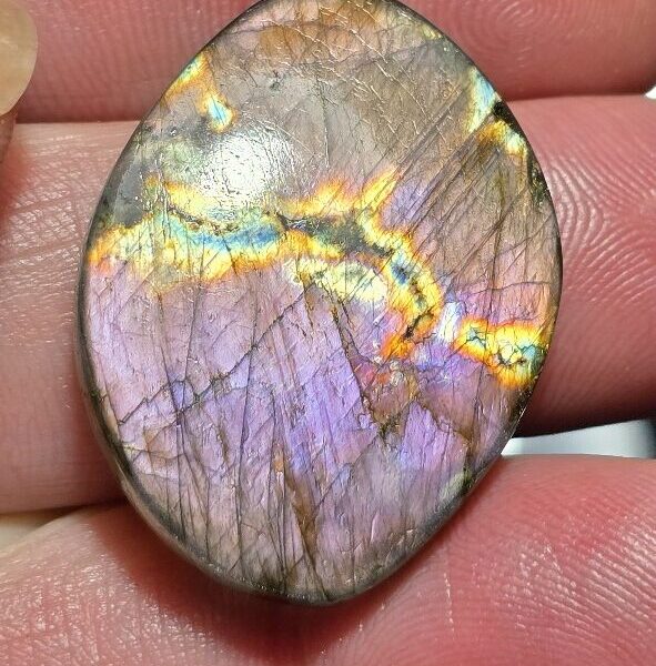 33x25mm purple labradorite cabochon