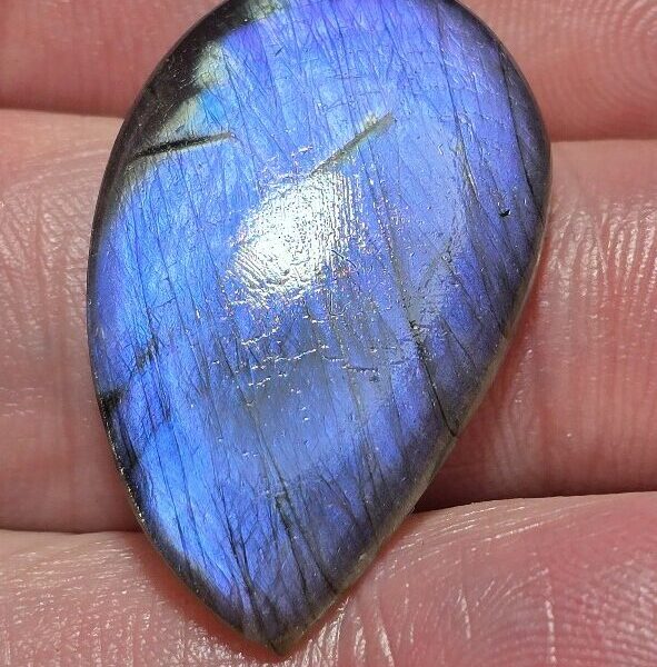 32x20mm purple labradorite cabochon