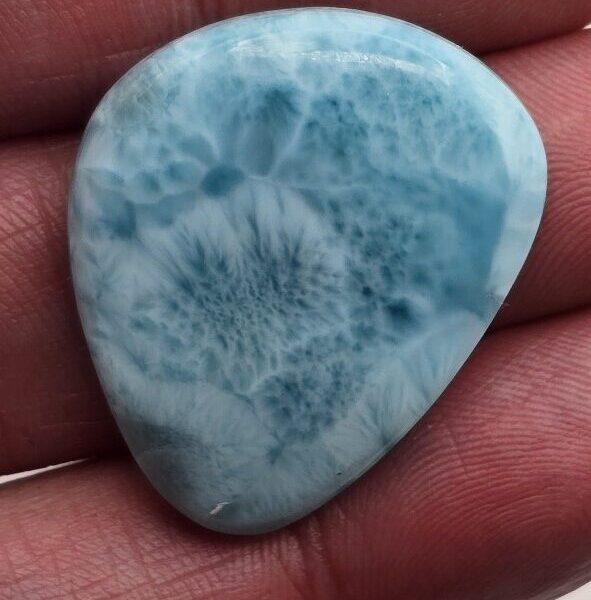 31x25mm AAA-grade larimar cabochon
