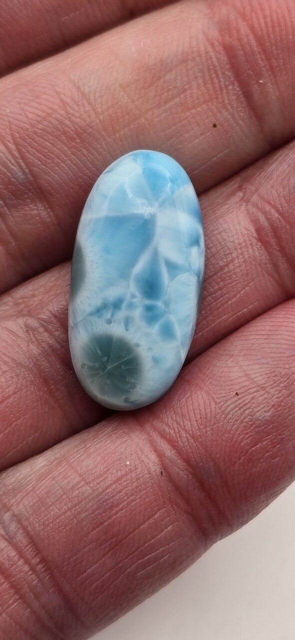 25x13mm AAA-grade larimar cabochon