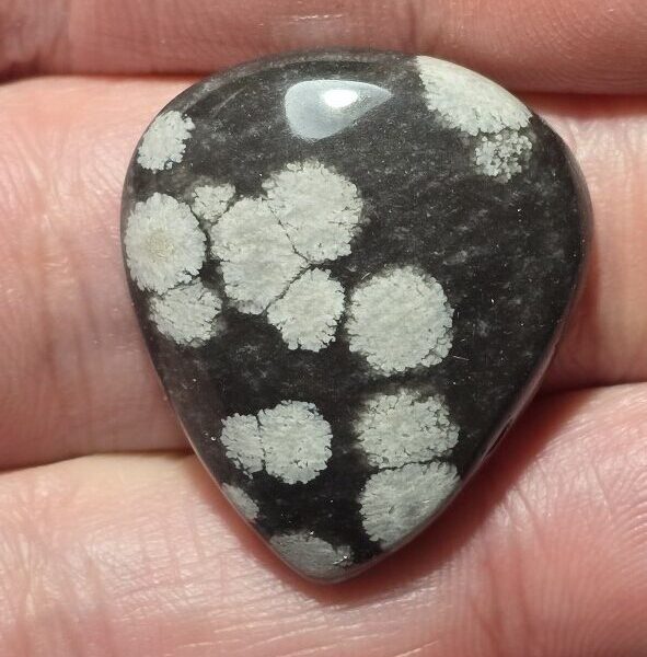 28x24mm snowflake obsidian cabochon