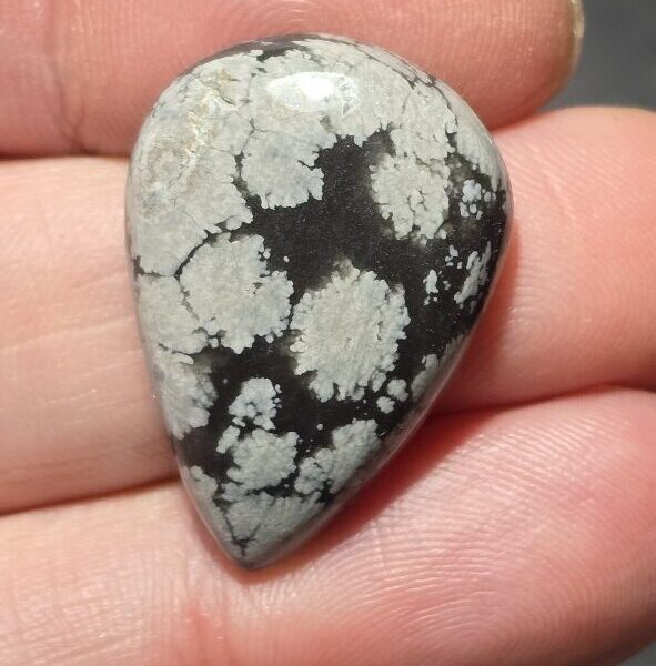 29x20mm snowflake obsidian cabochon