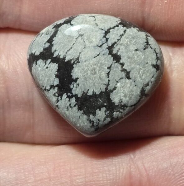 22x19mm snowflake obsidian cabochon