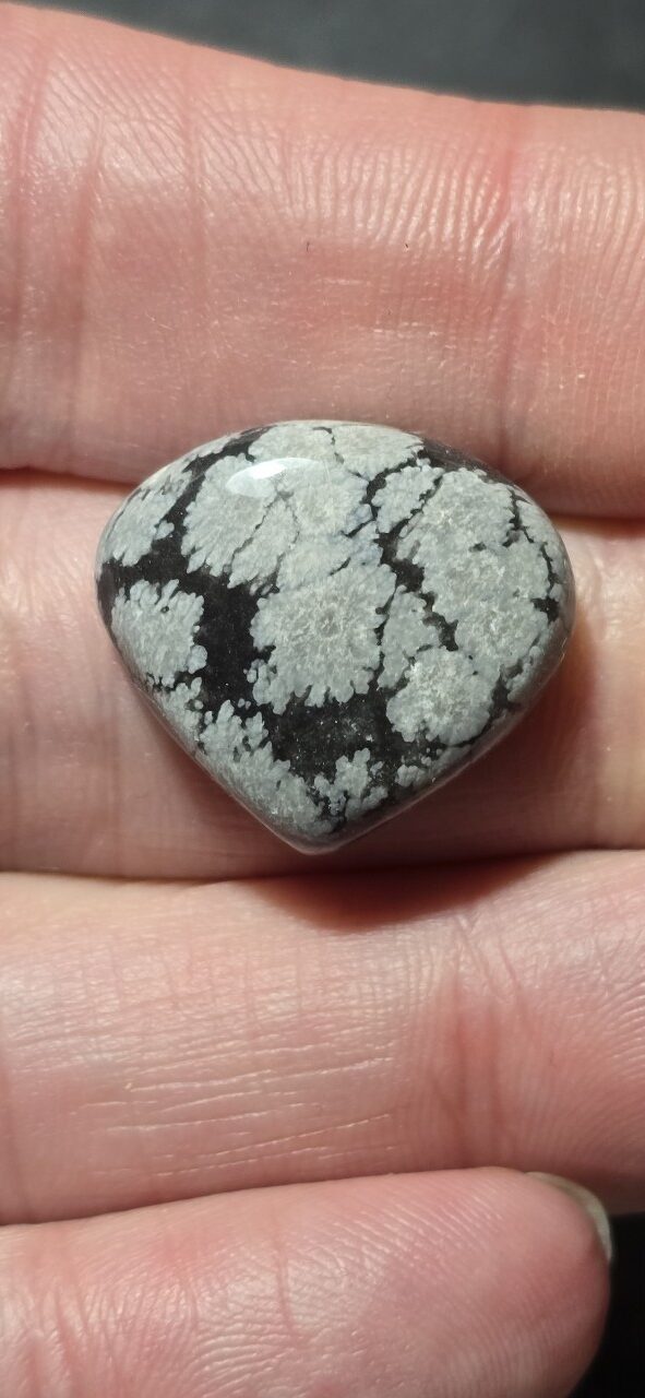 22x19mm snowflake obsidian cabochon
