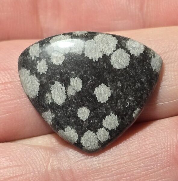 28x23mm snowflake obsidian cabochon
