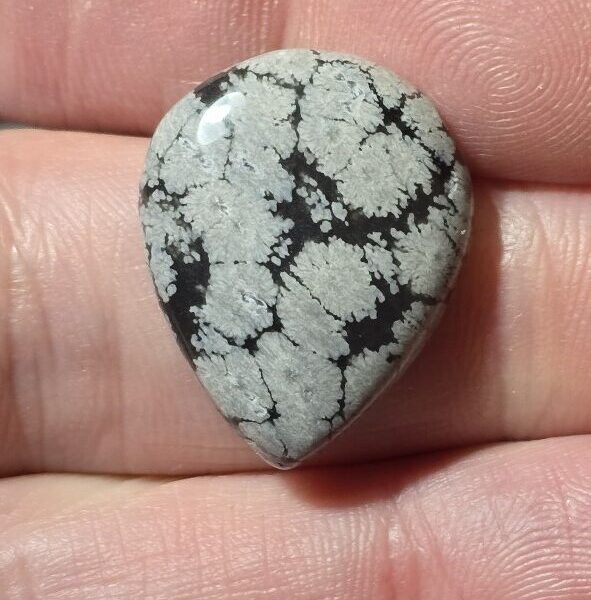 24x19mm snowflake obsidian cabochon