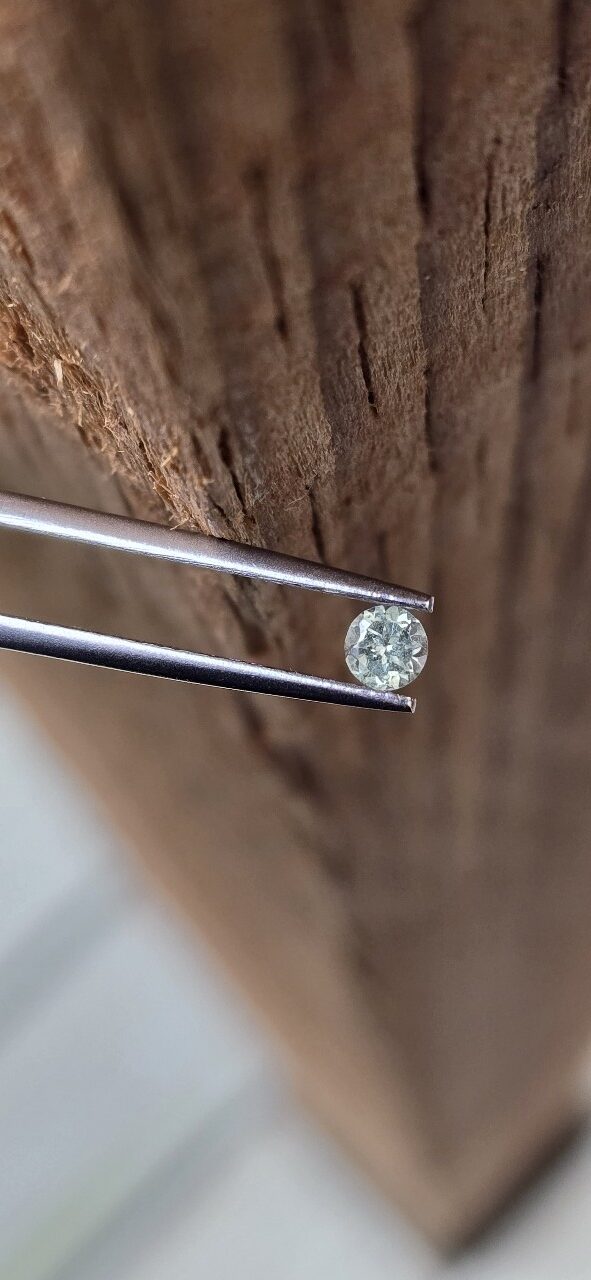 3.50x2.19mm round Australian sapphire facet