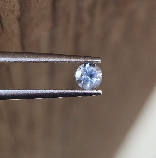 3.61x2.60mm round Australian sapphire facet