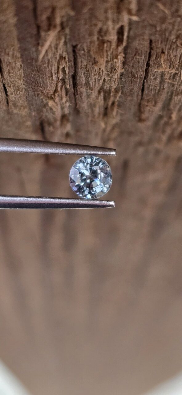4.36x3.33mm round Australian sapphire facet