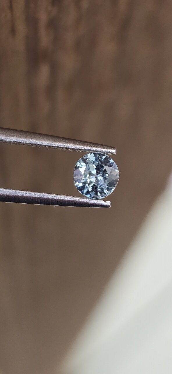 4.50x2.61mm round Australian sapphire facet