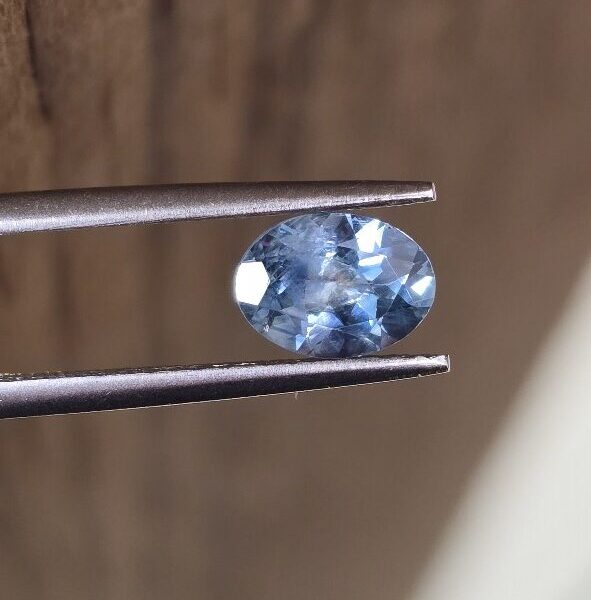 6.97x5.07x3.33mm oval Australian sapphire facet
