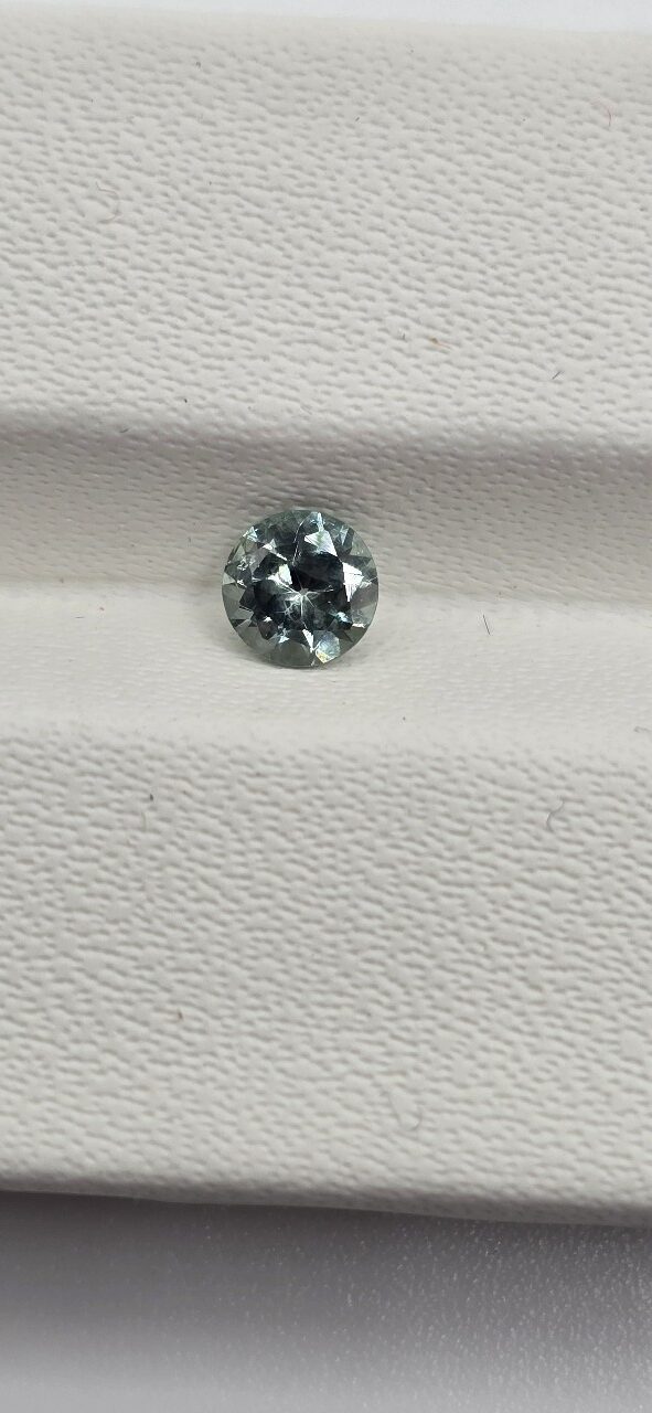 3.98x2.47mm round Australian sapphire facet