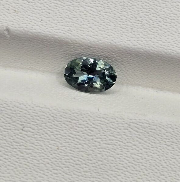 6.07x4.06x2.52mm oval Australian sapphire facet