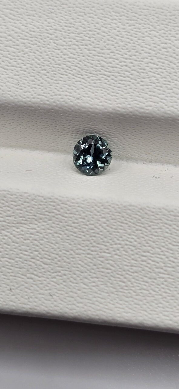 3.63x2.31mm round Australian sapphire facet