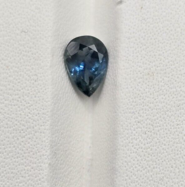 7.07x4.98x3.11mm pear Australian sapphire facet