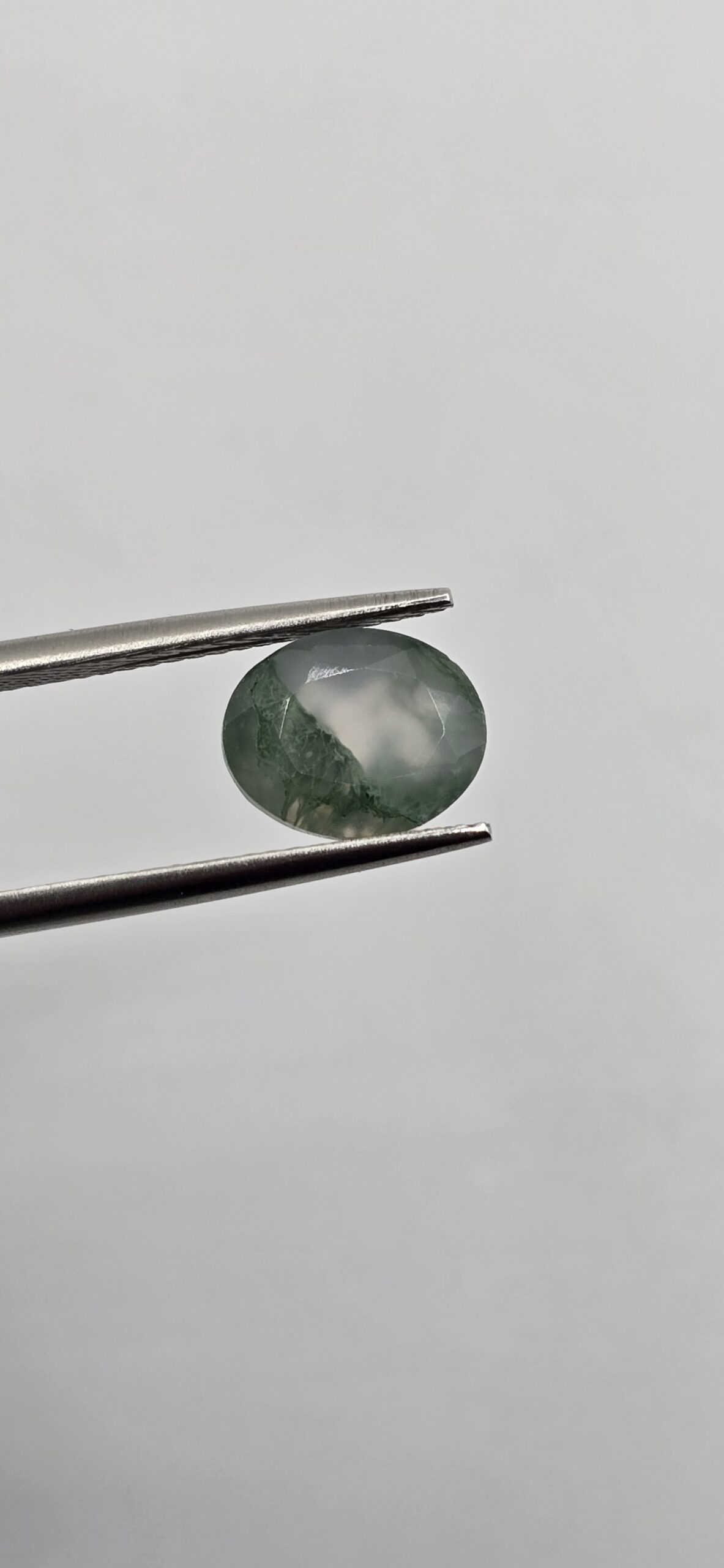 9x7mm oval moss agate facet