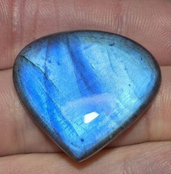 32x29mm blue labradorite cabochon