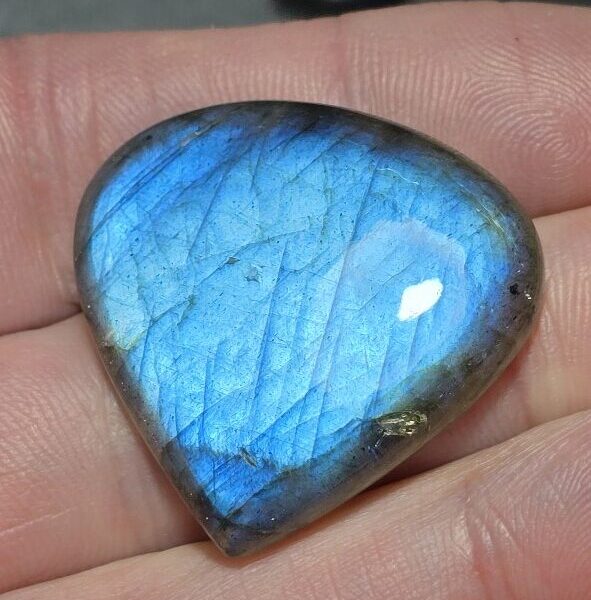 33x33mm blue labradorite cabochon
