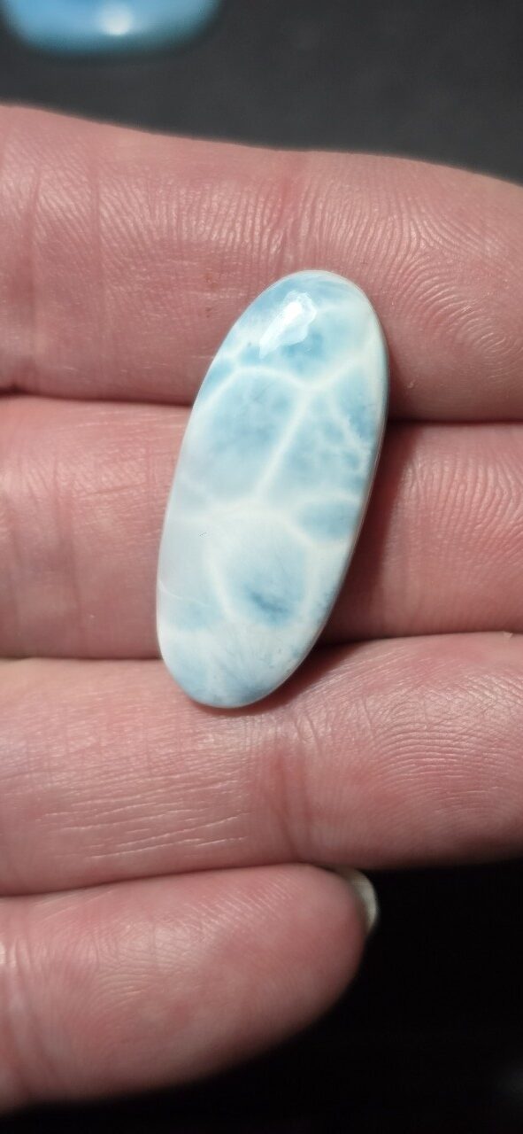 32x14mm AAA-grade larimar cabochon