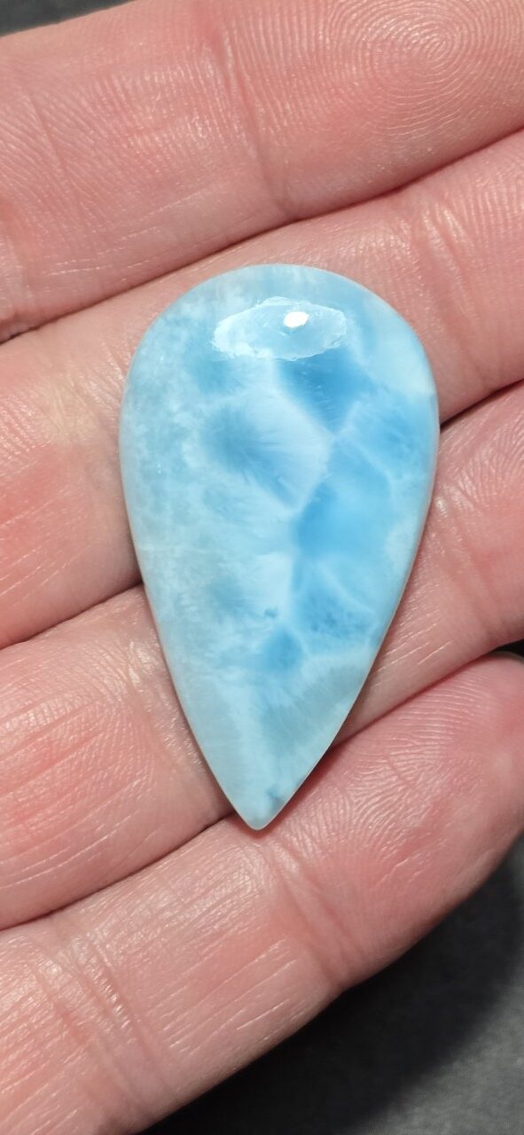 41x23mm AAA-grade larimar cabochon