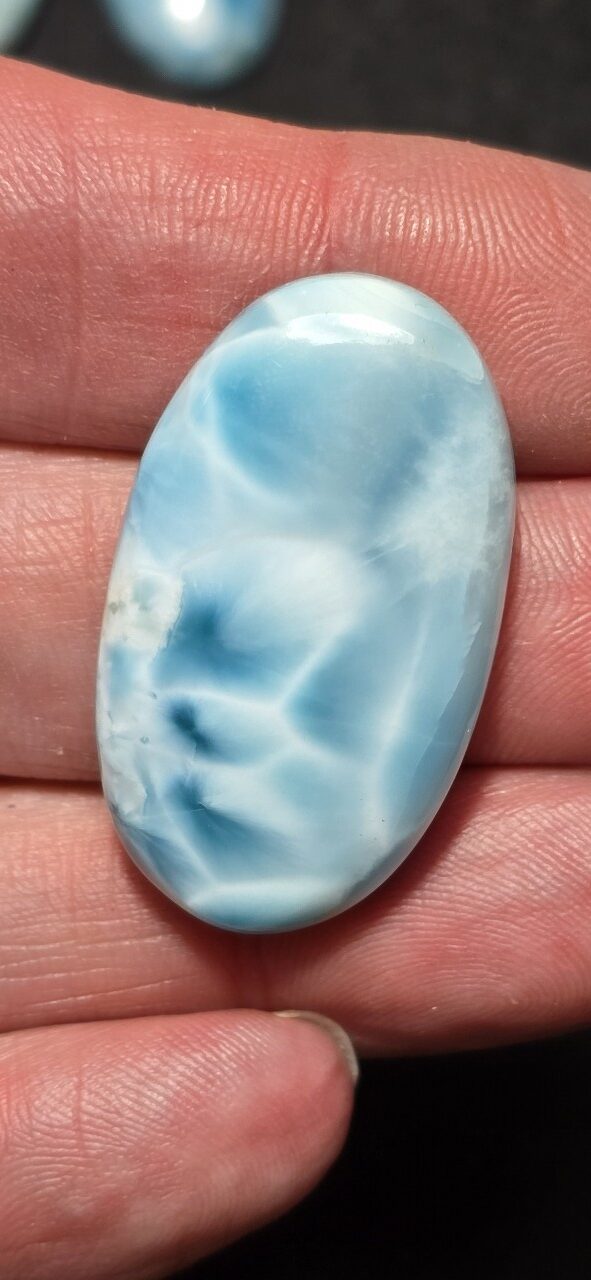 37x21mm AAA-grade larimar cabochon