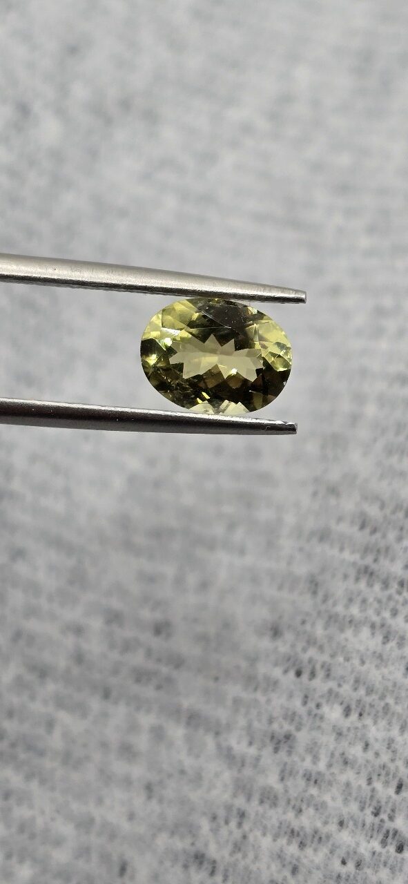 8.07x6.10x4.11mm oval Brazilian tourmaline facet